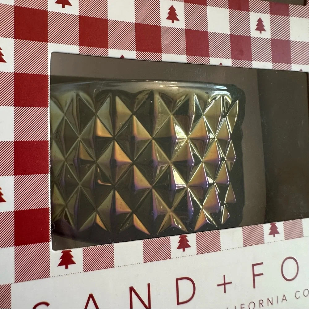 SAND + FOG Holiday Luxury Fragranced Christmas 4oz Candles Essential Oils New